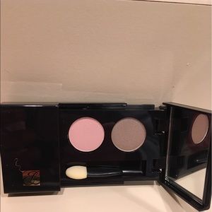 Estee Lauder Makeup - New without tags Estée Lauder eye shadow quad (2) Estee Lauder Makeup - New without tags Estée Lauder eye shadow quad (2)